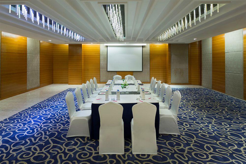 Four Points By Sheraton Jaipur, City Square Екстериор снимка